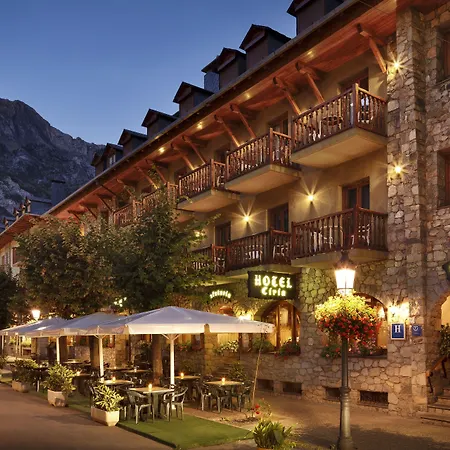 Hotel Ciria 3*