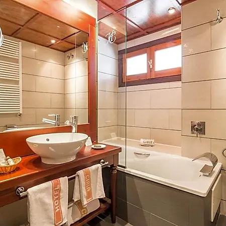 Ciria Hotel 3*