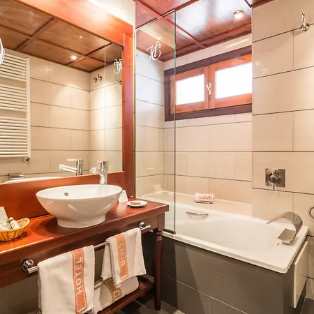 Ciria Hotel 3*